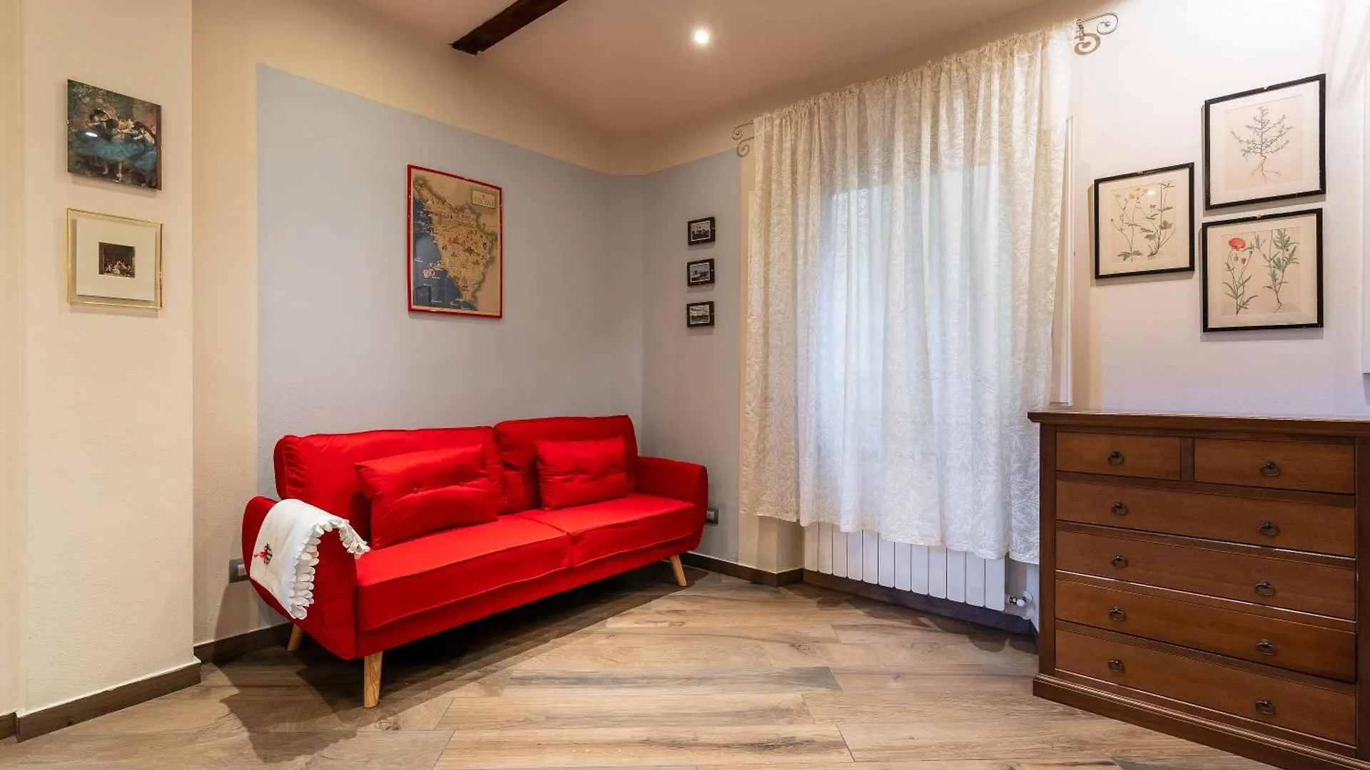Leone Apartment Florence